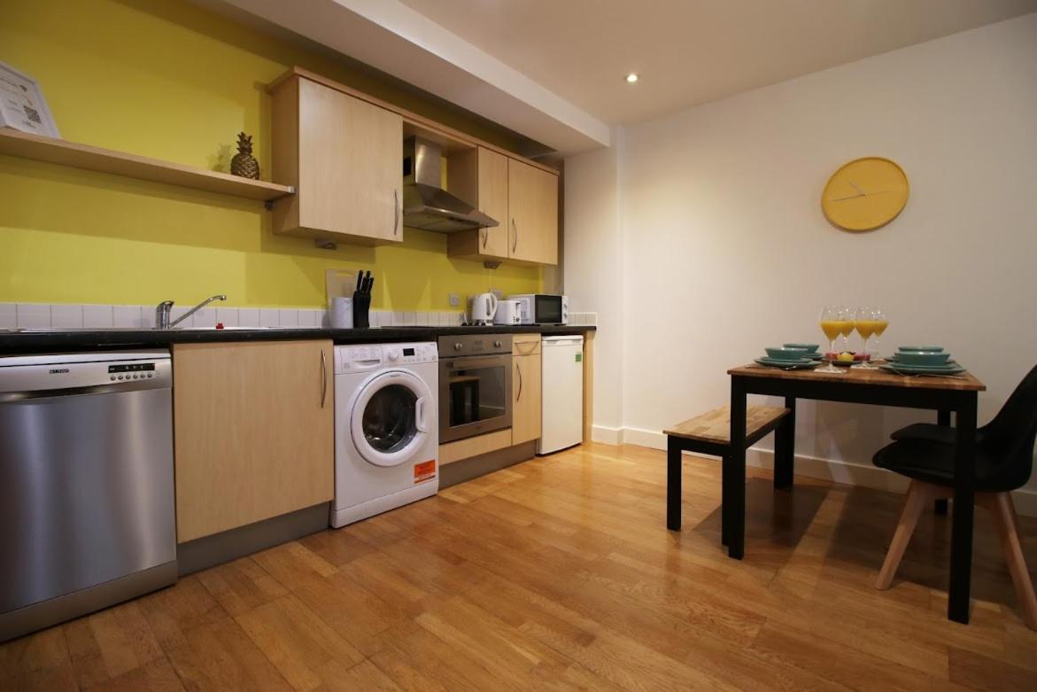 Hamilton Court 1Bedroom Apartment, Bright And Central Location With Balcony And Wi-Fi Bristol Exterior photo